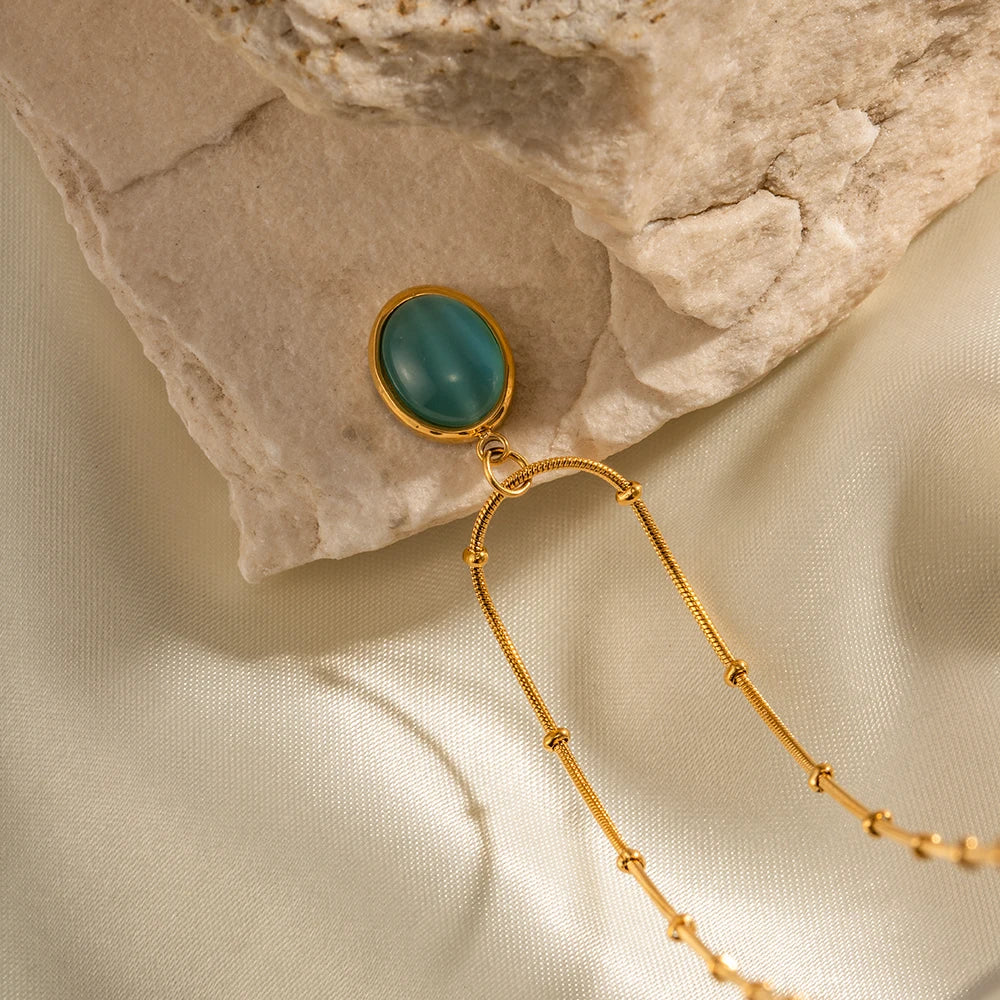 Colar Sea com zircônia azul e banho de ouro 18K – Donna You