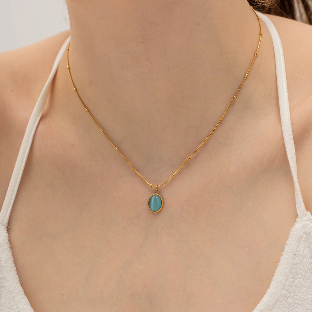 Colar Sea com zircônia azul e banho de ouro 18K – Donna You
