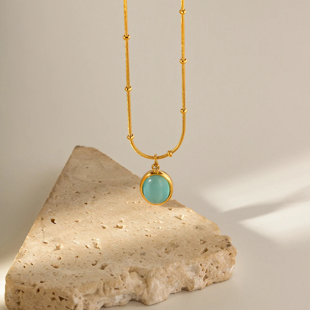 Colar Sea com zircônia azul e banho de ouro 18K – Donna You