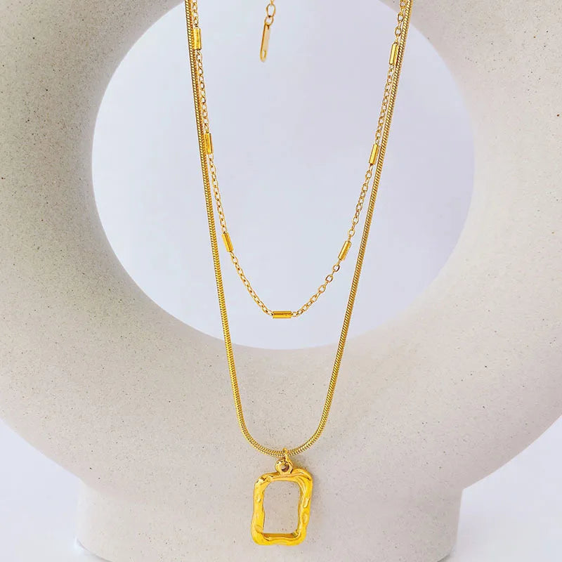 Colar Square 2 em 1 com design versátil banhado a ouro – Donna You