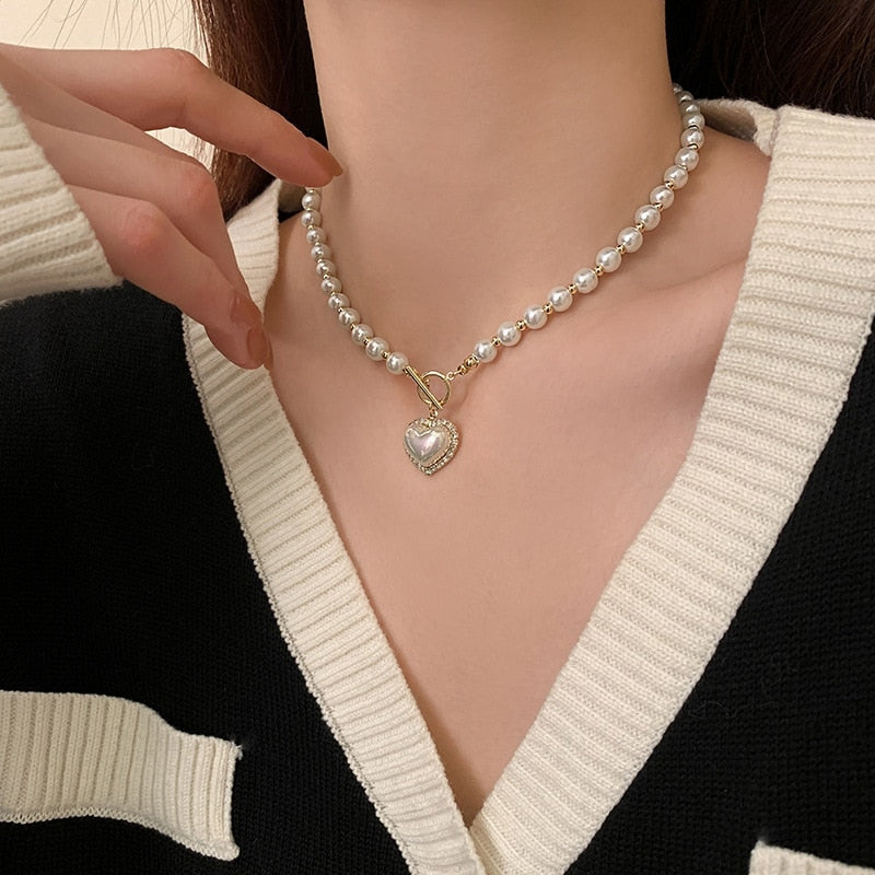 Colar de pérolas com pingente de coração dourado – joia romântica Donna You