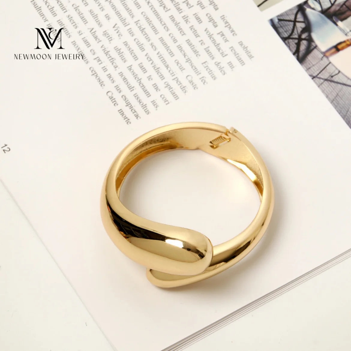 Donna You Bracelete feminino Gota com design e acabamento sofisticado