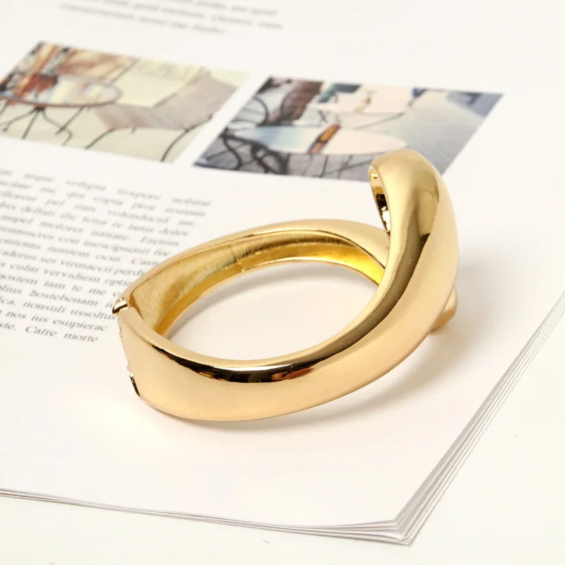 Donna You Bracelete feminino Gota com design e acabamento sofisticado