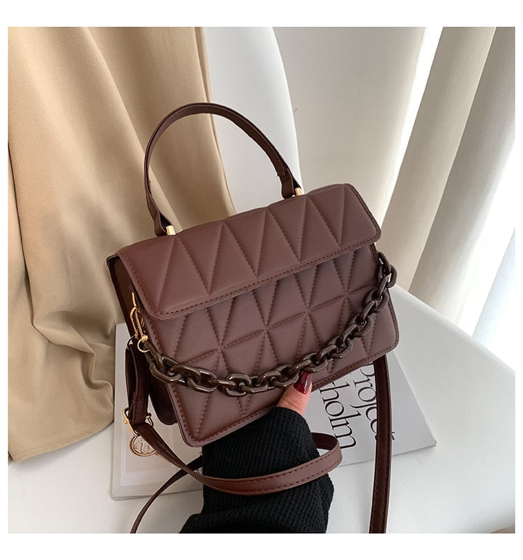 Bolsa Xadrez Tiracolo com Corrente