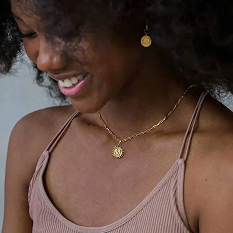 Corrente Cartier 2 em 1 com Inicial Banhado a Ouro 18k