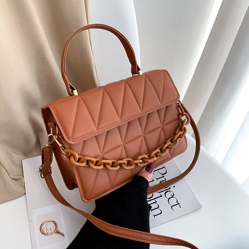 Bolsa Xadrez Tiracolo com Corrente