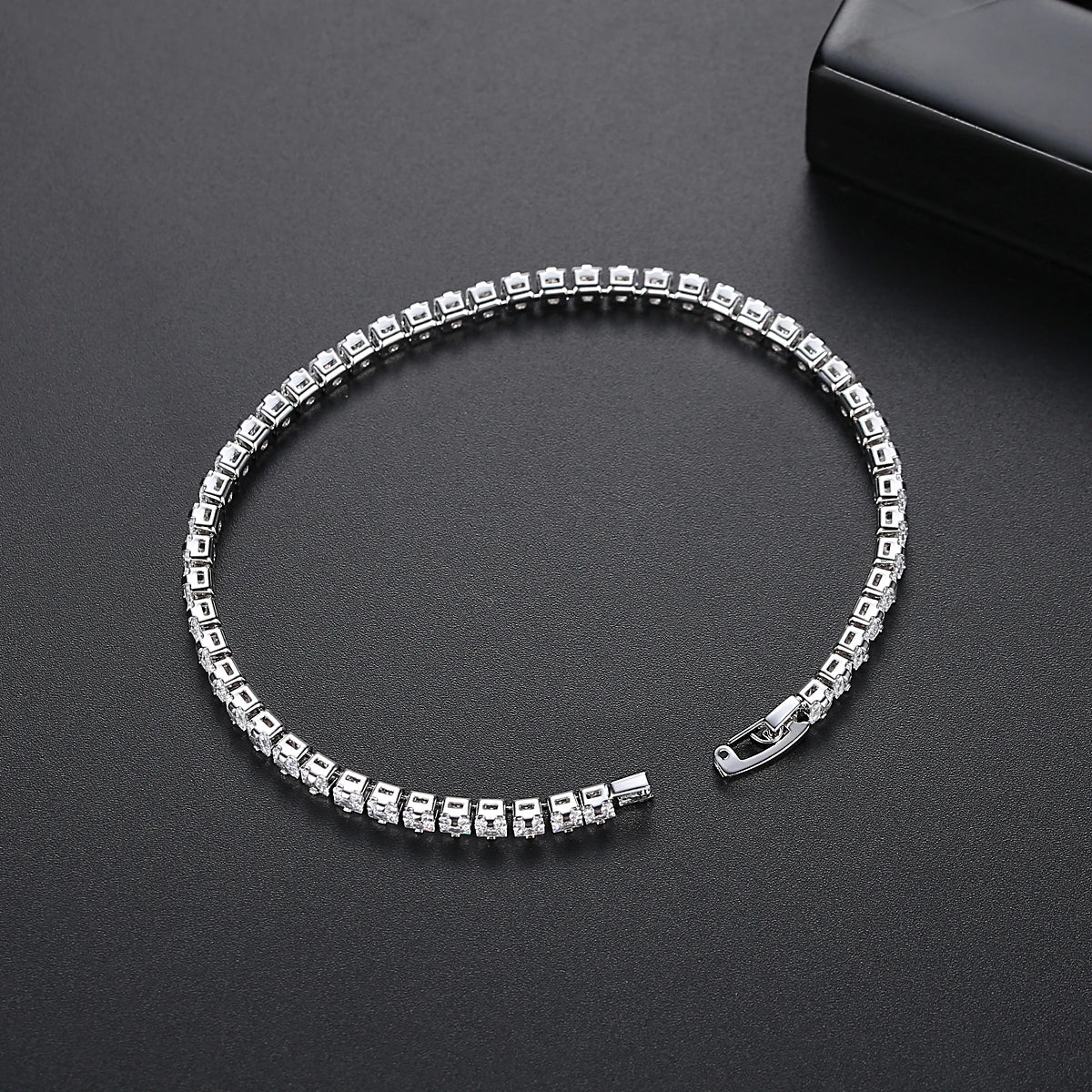 Pulseira Gold Donna You com zircônias brilhantes
