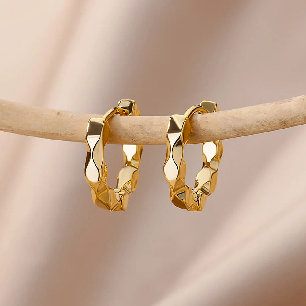 BRINCOS VINTAGE BANHADO A OURO 18k