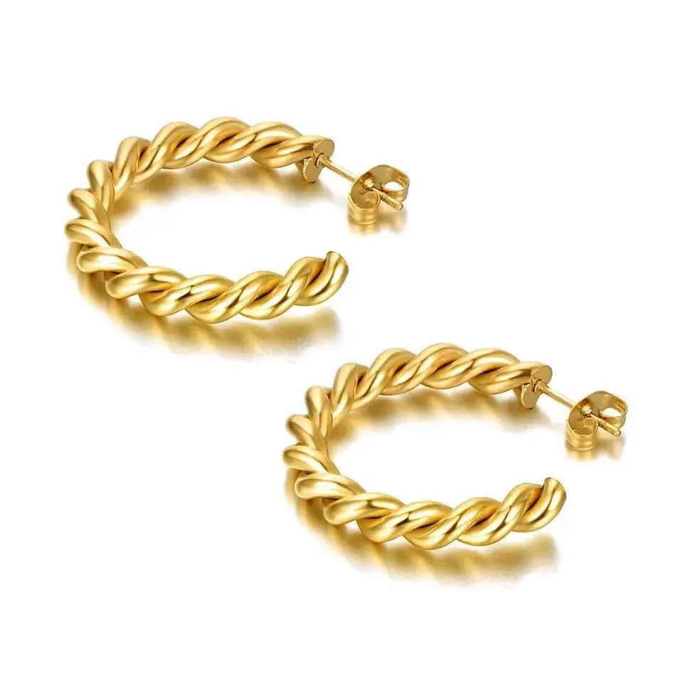 Brinco Elegan Banhado a Ouro 18k