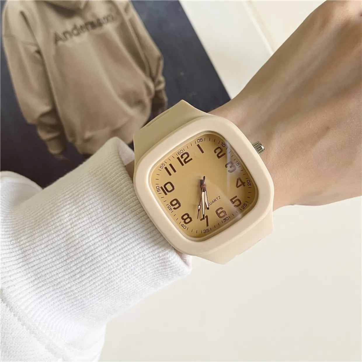 relógio quartz feminino acessório elegante