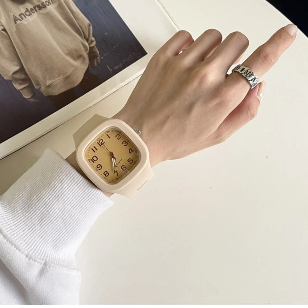 relógio quartz feminino acessório elegante