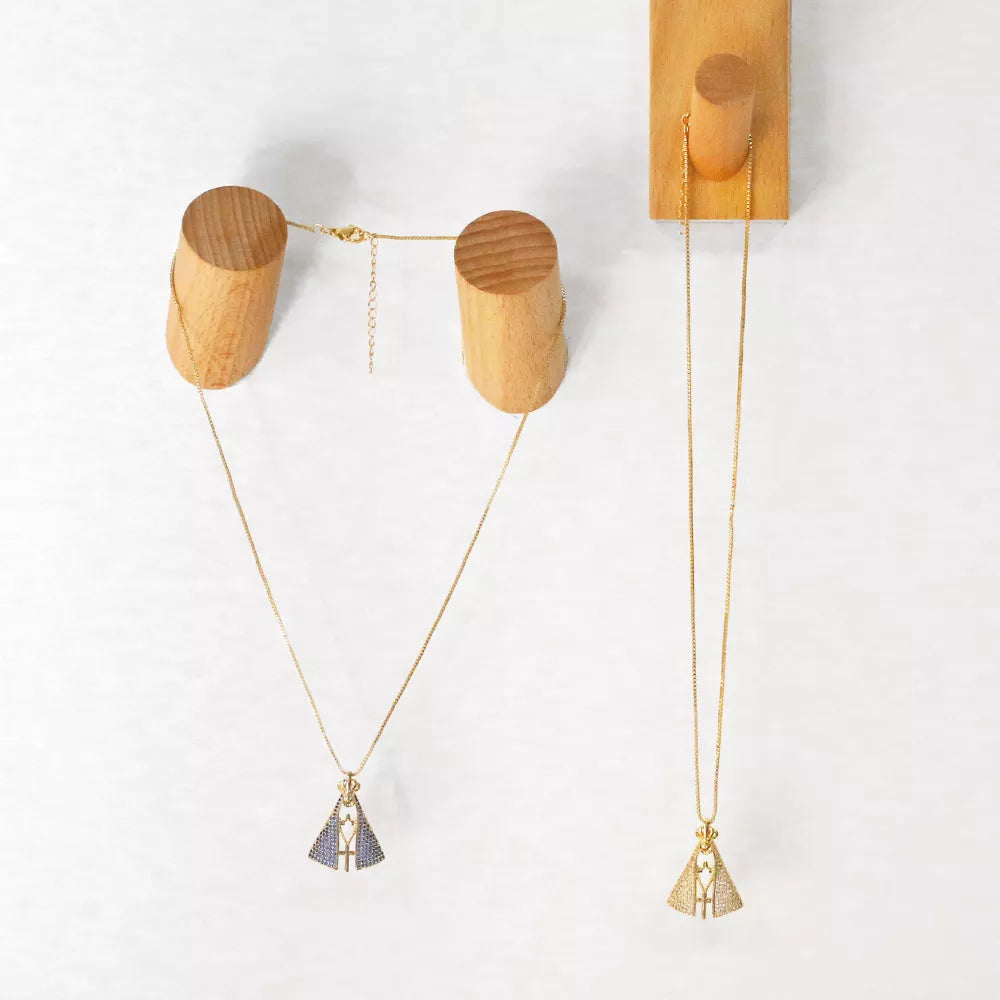 Colar dourado Nossa Senhora Aparecida com pingente religioso – Donna You