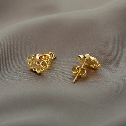 Brinco Flor de Lotus Banhado a Ouro 18k