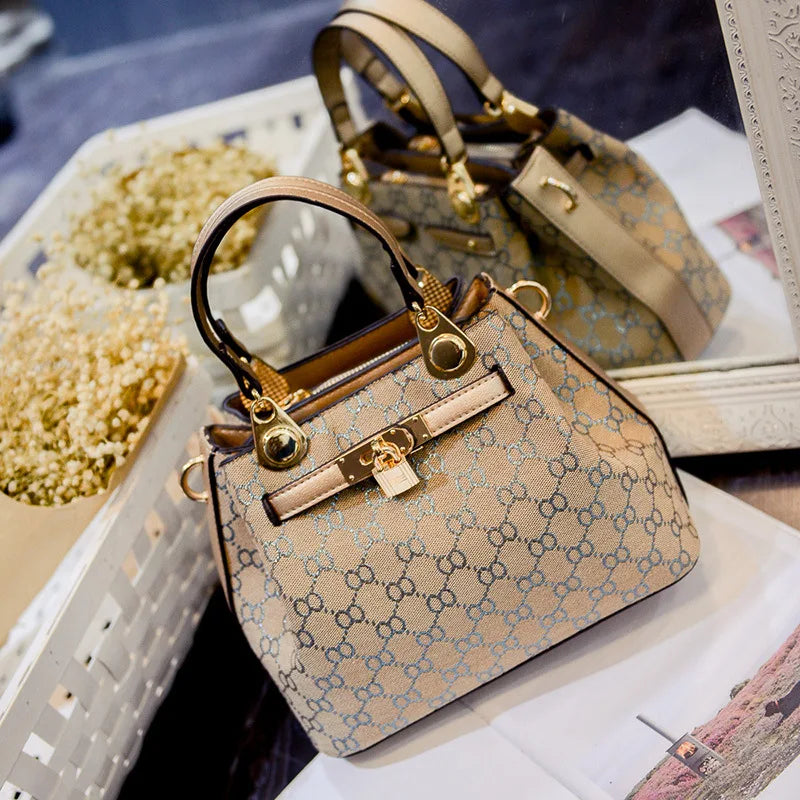 Bolsa Fashion em couro légitimo