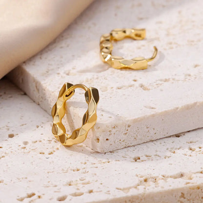 BRINCOS VINTAGE BANHADO A OURO 18k