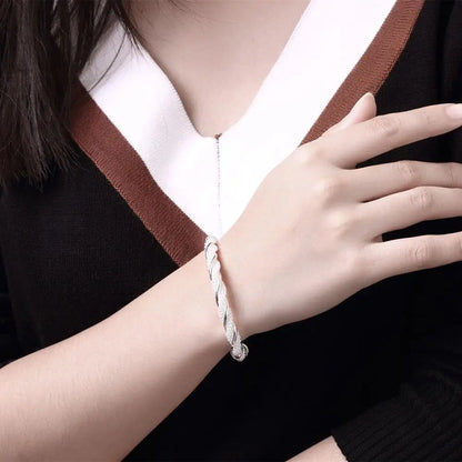 Bracelete fio de prata
